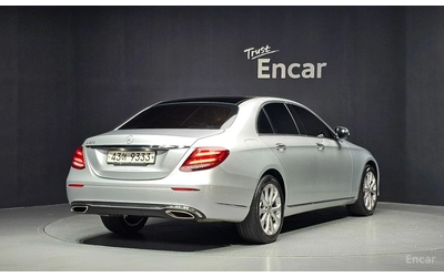 mercedes-benz-e-300 - 1