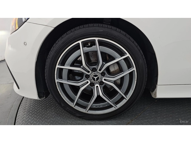 Mercedes-Benz E 300 d* 4MATIC* DISTRONIC* ПОДГРЕВ* ОБДУХВАНЕ* КАМЕРА* - автомобили, коли, обяви за нови и употребявани 15