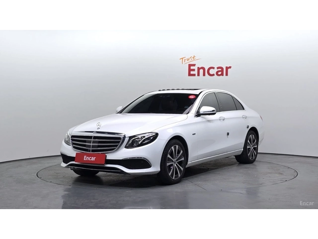 Mercedes-Benz E 300 4MATIC HYBRID* 360* BURMESTR* МАСАЖ* ДИСТРО* ОБДУХ - автомобили, коли, обяви за нови и употребявани 0
