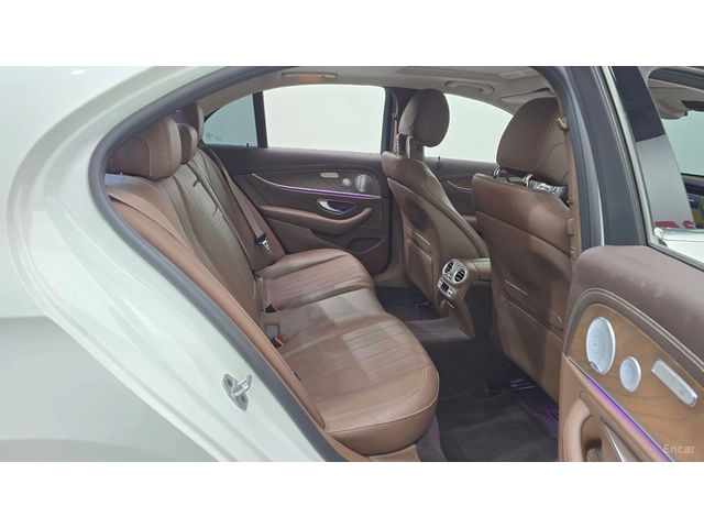 Mercedes-Benz E 300 4MATIC HYBRID* 360* BURMESTR* МАСАЖ* ДИСТРО* ОБДУХ - автомобили, коли, обяви за нови и употребявани 7