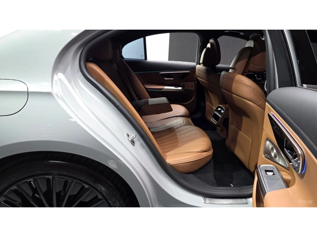 Mercedes-Benz E 300 AMG* 4MATIC* PREMIER SPECIAL* 360* HUD* PANO* FULL - автомобили, коли, обяви за нови и употребявани 8