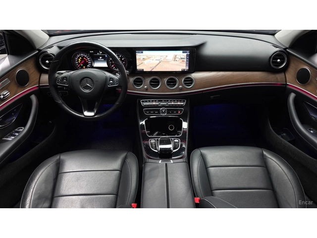 Mercedes-Benz E 300 4MATIC EXCLUSIVE STANDART - автомобили, коли, обяви за нови и употребявани 4