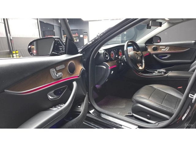 Mercedes-Benz E 300 4MATIC EXCLUSIVE STANDART - автомобили, коли, обяви за нови и употребявани 7
