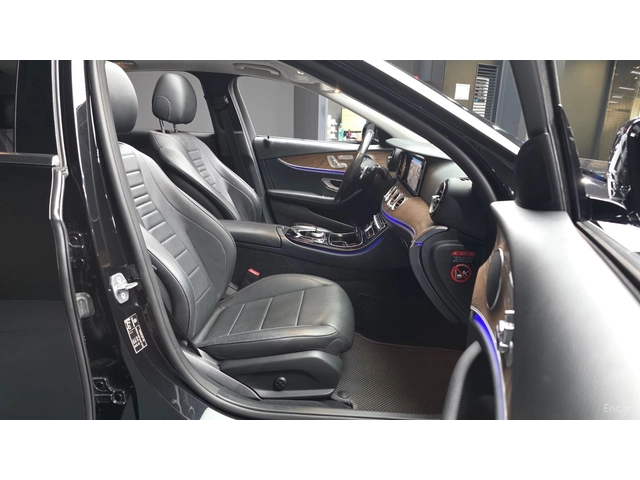 Mercedes-Benz E 300 4MATIC EXCLUSIVE STANDART - автомобили, коли, обяви за нови и употребявани 8