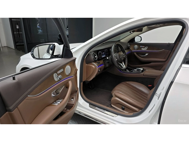 Mercedes-Benz E 300 4MATIC EXCLUSIVE* КОЖА* ОБДУХВ* НАВИ* ПАНО - автомобили, коли, обяви за нови и употребявани 8