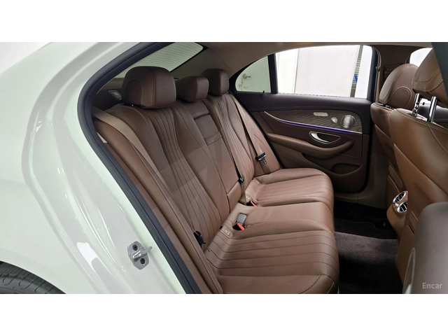 Mercedes-Benz E 300 4MATIC EXCLUSIVE* КОЖА* ОБДУХВ* НАВИ* ПАНО - автомобили, коли, обяви за нови и употребявани 9