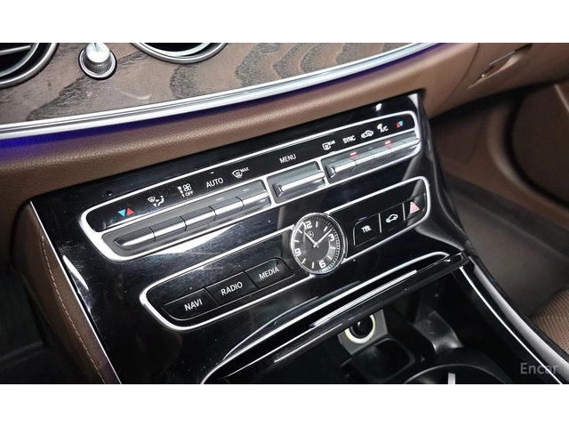 Mercedes-Benz E 300 ДИГИТАЛНО* ТАБЛО* ОБДУХВАНЕ* 360КАМЕРА* - автомобили, коли, обяви за нови и употребявани 10