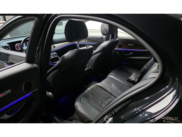 Mercedes-Benz E 300 ДИГИТАЛНО* ТАБЛО* ОБДУХВАНЕ* 360КАМЕРА* ХЕДЪП* - автомобили, коли, обяви за нови и употребявани 14