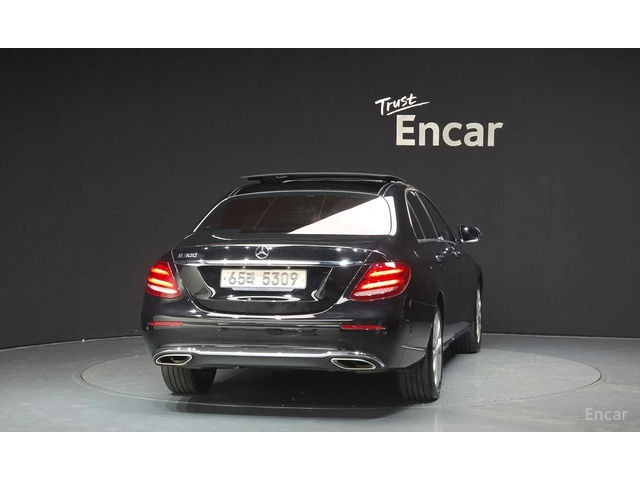 Mercedes-Benz E 300 ДИГИТАЛНО* ТАБЛО* ОБДУХВАНЕ* 360КАМЕРА* ХЕДЪП* - автомобили, коли, обяви за нови и употребявани 3