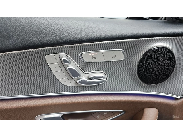 Mercedes-Benz E 300 Avangarde* КОЖА* НАВИ* ПАНО* КАМЕРА - автомобили, коли, обяви за нови и употребявани 15