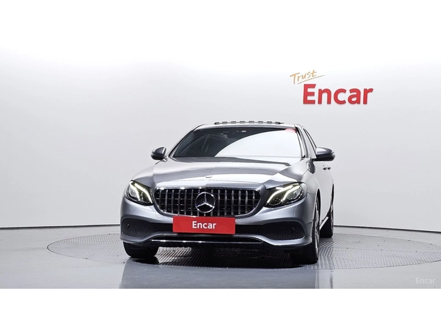 Mercedes-Benz E 300 Avangarde* КОЖА* НАВИ* ПАНО* КАМЕРА - автомобили, коли, обяви за нови и употребявани 2