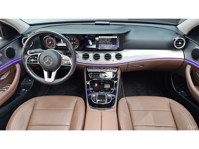 Mercedes-Benz E 300 Avangarde* КОЖА* НАВИ* ПАНО* КАМЕРА - автомобили, коли, обяви за нови и употребявани 4