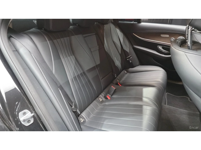 Mercedes-Benz E 300 4MATIC* 360* BURMESTER* DISTRO* ОБДУХ - автомобили, коли, обяви за нови и употребявани 7