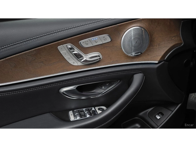 Mercedes-Benz E 300 4MATIC* 360* BURMESTER* DISTRO* ОБДУХ - автомобили, коли, обяви за нови и употребявани 9