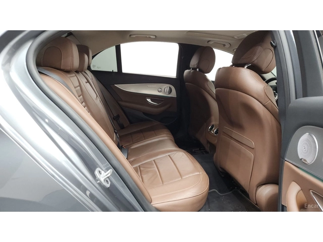 Mercedes-Benz E 300 4MATIC* 360* BURMESTER* DISTRONIC* ОБДУХ - автомобили, коли, обяви за нови и употребявани 13