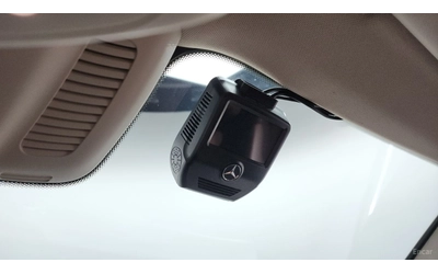 Mercedes-Benz E 300 4MATIC* 360* BURMESTER* DISTRONIC* ОБДУХ - автомобили, коли, обяви за нови и употребявани 9