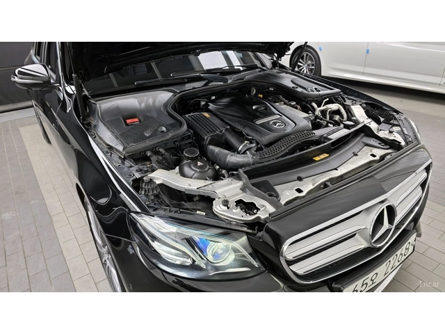 Mercedes-Benz E 300 4MATIC* КОЖА* ПОДГРЕВ* ОБДУХВ* BURMASTER* PANO* 36 - автомобили, коли, обяви за нови и употребявани 5