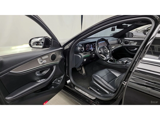 Mercedes-Benz E 300 4MATIC* КОЖА* ПОДГРЕВ* ОБДУХВ* BURMASTER* PANO* 36 - автомобили, коли, обяви за нови и употребявани 9