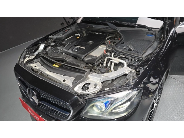 Mercedes-Benz E 300 4MATIC* AMG* 360* Подгрев* Обдухване* ПАНО - автомобили, коли, обяви за нови и употребявани 5