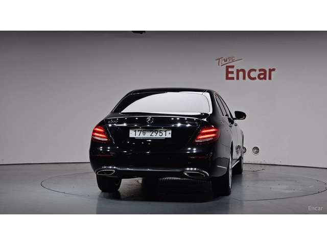 Mercedes-Benz E 300 4MATIC EXCLUSIVE* КОЖА* ОБДУХВ* НАВИ* ПАНО - автомобили, коли, обяви за нови и употребявани 3