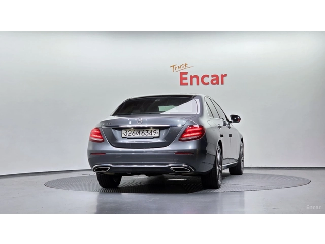 Mercedes-Benz E 300 AVANGARDE* КОЖА* НАВИ* ПАНО* КАМЕРА - автомобили, коли, обяви за нови и употребявани 3