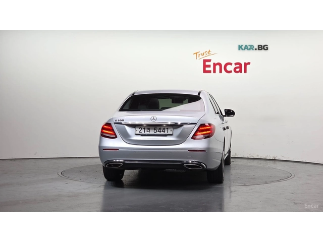 Mercedes-Benz E 300 Avangarde* INTELLIGENT DRIVE* КОЖА* НАВИ - автомобили, коли, обяви за нови и употребявани 3