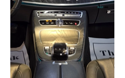 Mercedes-Benz E 300 4MATIC/SPORT-PACK/PANOROOF/BURMESTER - автомобили, коли, обяви за нови и употребявани 13