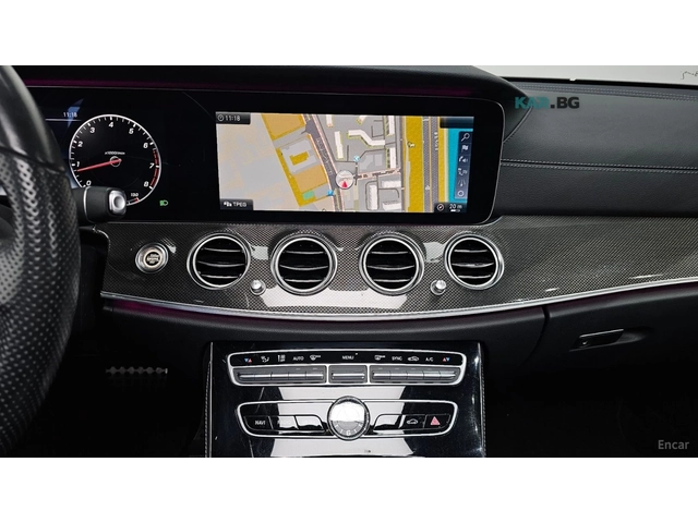 Mercedes-Benz E 300 4MATIC* AMG* 360* PANO* КОЖА* ПОДГРЕВ* - автомобили, коли, обяви за нови и употребявани 13