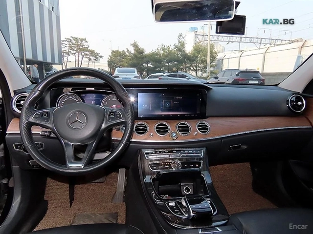 Mercedes-Benz E 300 Exclusive* КОЖА* ОБДУХВ* ПАНО* НАВИ - автомобили, коли, обяви за нови и употребявани 6