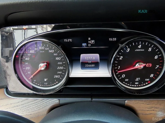 Mercedes-Benz E 300 Exclusive* КОЖА* ОБДУХВ* ПАНО* НАВИ - автомобили, коли, обяви за нови и употребявани 8