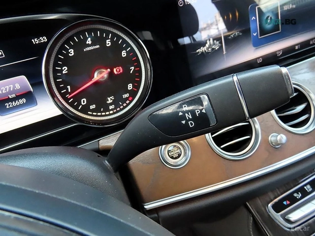 Mercedes-Benz E 300 Exclusive* КОЖА* ОБДУХВ* ПАНО* НАВИ - автомобили, коли, обяви за нови и употребявани 9