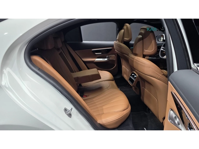 Mercedes-Benz E 300 4MATIC* AMG-LINE* ОБДУХ* ДИСТРОНИК* 360* ПАНО* - автомобили, коли, обяви за нови и употребявани 9