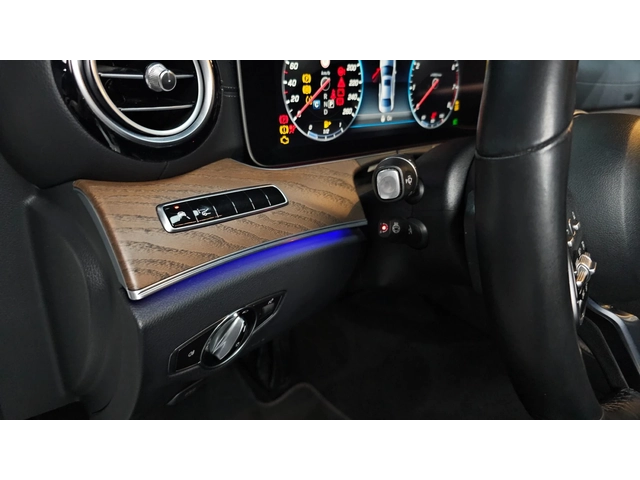 Mercedes-Benz E 300 4MATIC Exclusive | HUD | 360  Камера | Вентилирани - автомобили, коли, обяви за нови и употребявани 11
