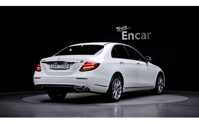 mercedes-benz-e-300 - 1