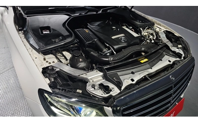 mercedes-benz-e-300 - 4