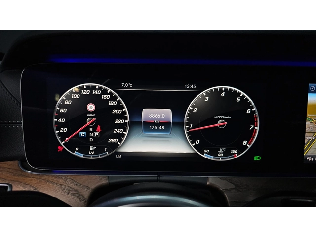 Mercedes-Benz E 300 4MATIC Exclusive | HUD | 360  Камера | Вентилирани - автомобили, коли, обяви за нови и употребявани 6