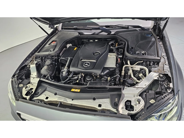 Mercedes-Benz E 300 E300 AMG Line - автомобили, коли, обяви за нови и употребявани 5