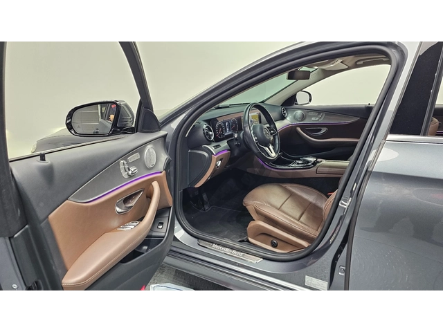 Mercedes-Benz E 300 E300 AMG Line - автомобили, коли, обяви за нови и употребявани 8