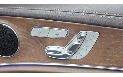Mercedes-Benz E 300 E300 Exclusive - автомобили, коли, обяви за нови и употребявани 12