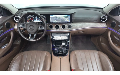 mercedes-benz-e-300 - 4