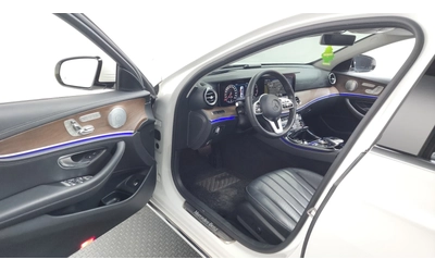 Mercedes-Benz E 300 E300 Exclusive | HUD | 360  Камера | Вентилирани - автомобили, коли, обяви за нови и употребявани 7