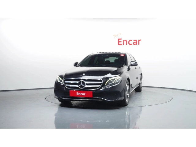 Mercedes-Benz E 300 4MATIC Avantgarde - автомобили, коли, обяви за нови и употребявани 2