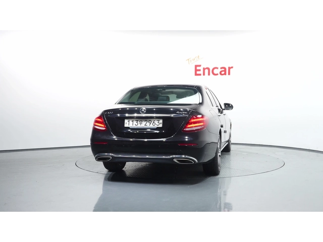 Mercedes-Benz E 300 4MATIC Avantgarde - автомобили, коли, обяви за нови и употребявани 3