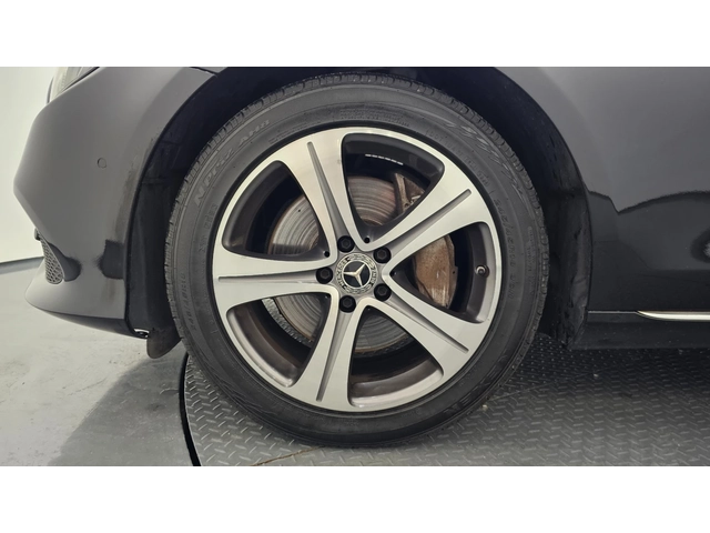 Mercedes-Benz E 300 4MATIC Avantgarde - автомобили, коли, обяви за нови и употребявани 4