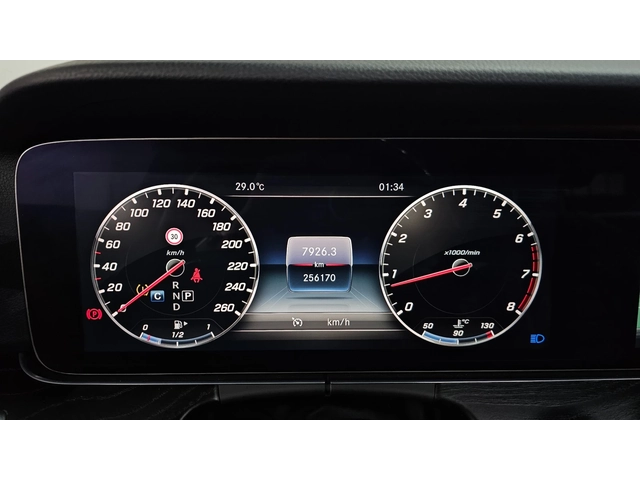 Mercedes-Benz E 300 4MATIC Avantgarde - автомобили, коли, обяви за нови и употребявани 7