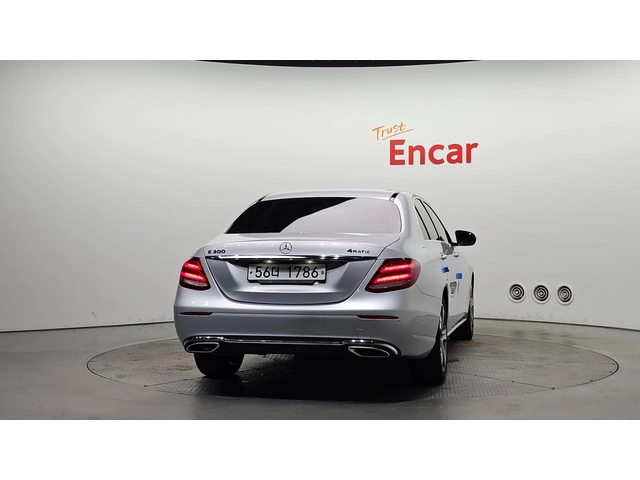 Mercedes-Benz E 300 GLE 300d 4MATIC - автомобили, коли, обяви за нови и употребявани 3