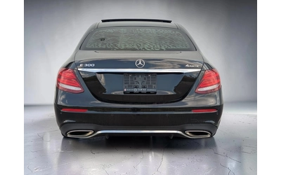 mercedes-benz-e-300 - 5