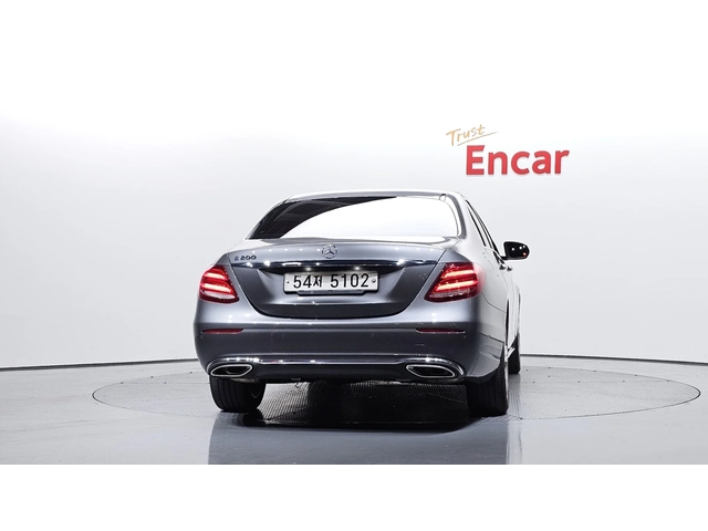 Mercedes-Benz E 300 E300 AMG Line | Panorama | Burmester | 360 Camera - автомобили, коли, обяви за нови и употребявани 2