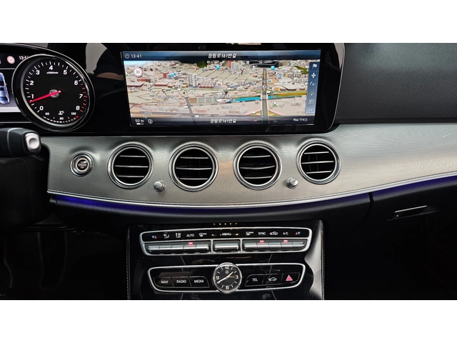 Mercedes-Benz E 300 E300 AMG Line | Panorama | Burmester | 360 Camera - автомобили, коли, обяви за нови и употребявани 5