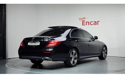 mercedes-benz-e-300 - 1